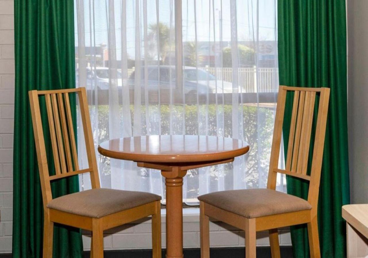 Burwood East Motel Esterno foto