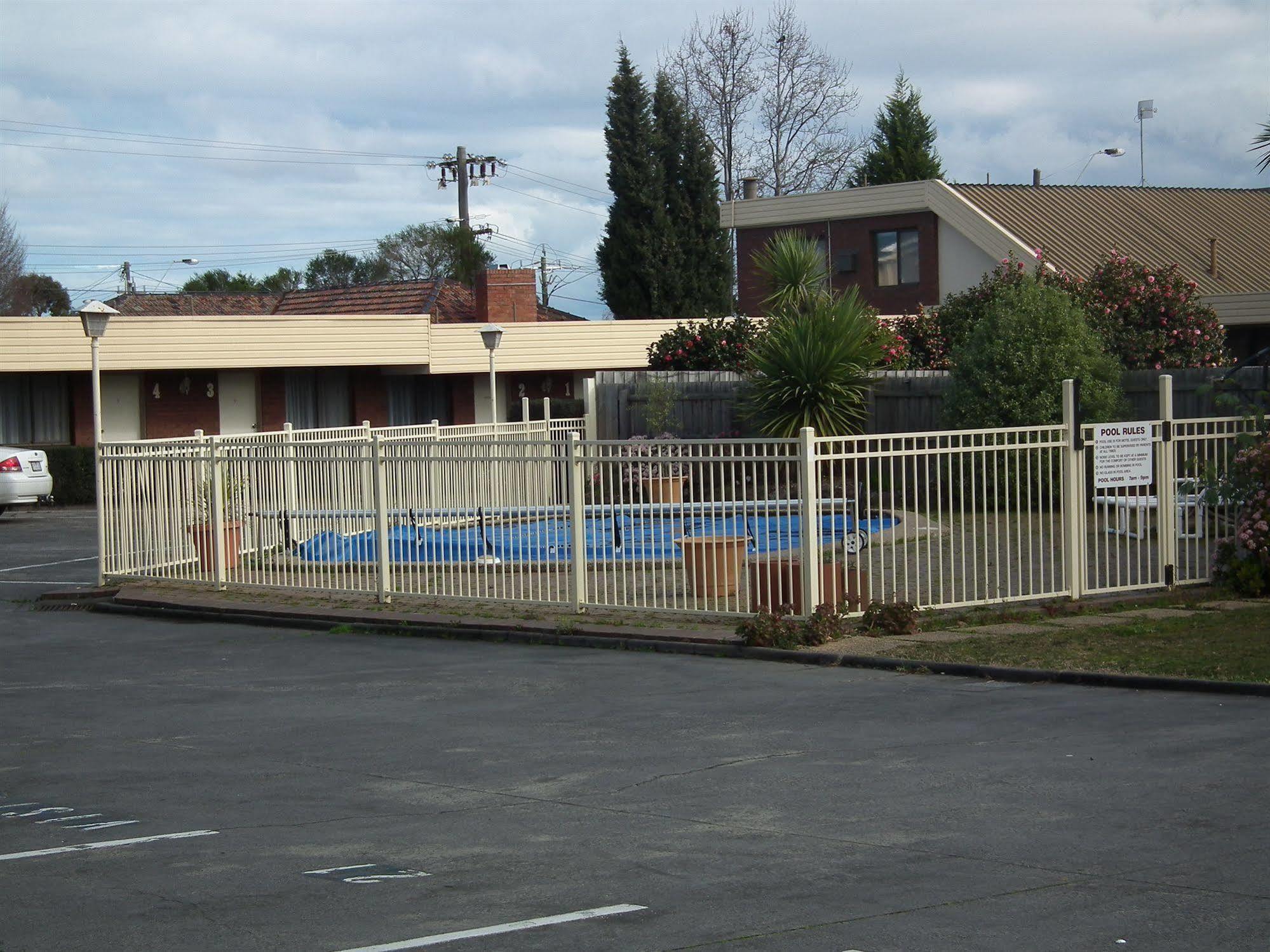Burwood East Motel Esterno foto